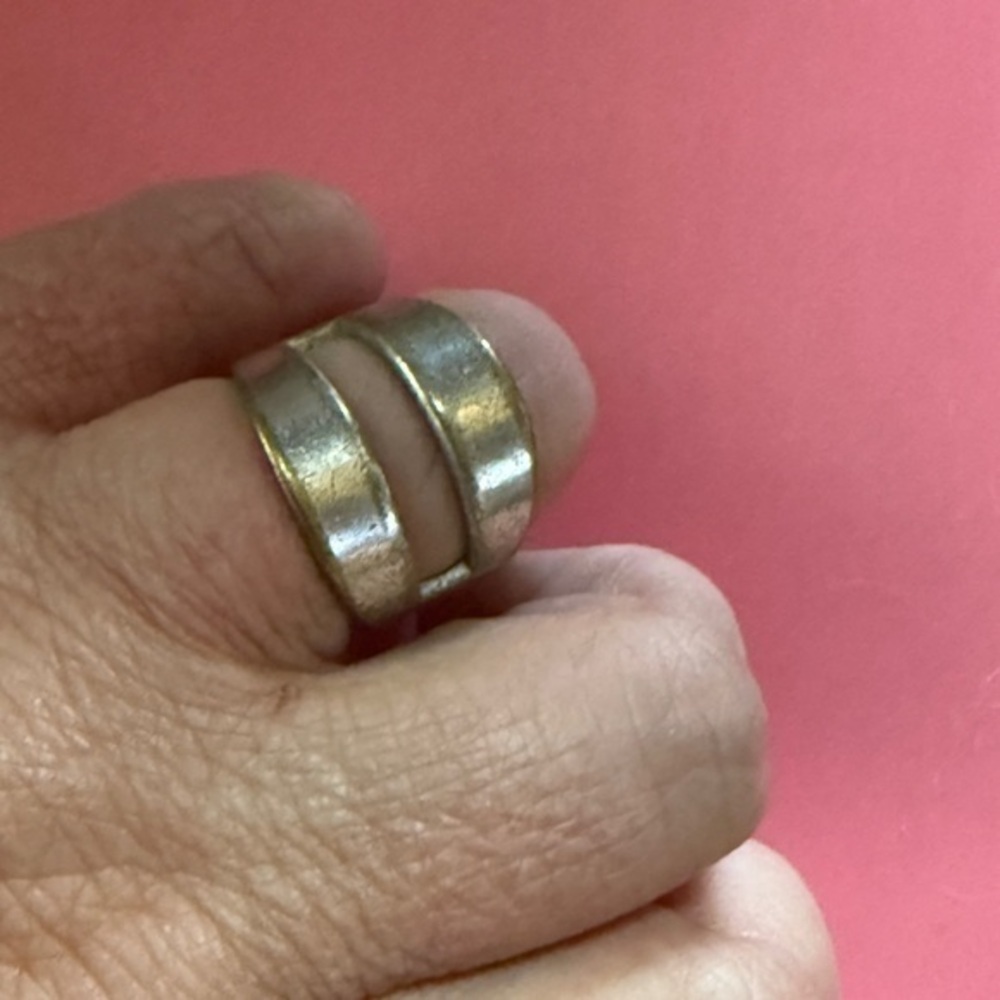 Vintage Gold and Silver Double Band Ring 🌟